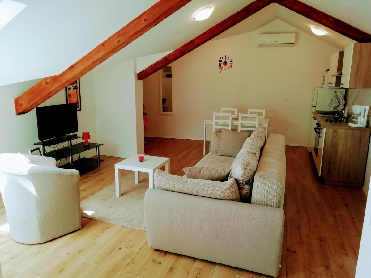 App E.N.A. Apartment Umag Ngoại thất bức ảnh