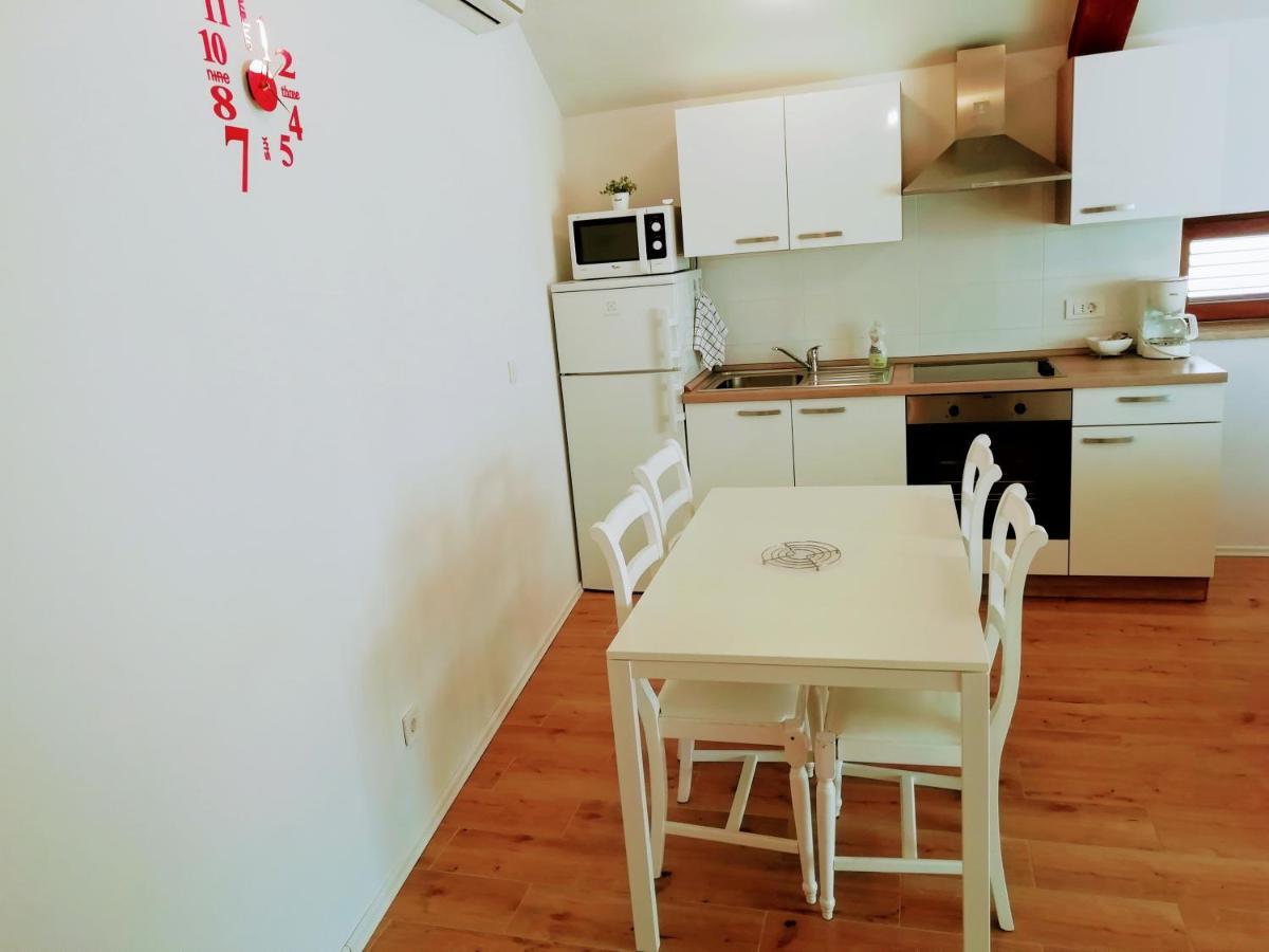 App E.N.A. Apartment Umag Ngoại thất bức ảnh